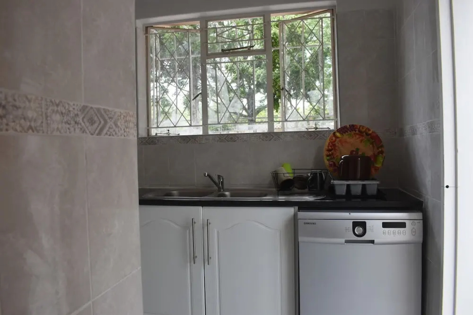 Monavale Hills Getaway