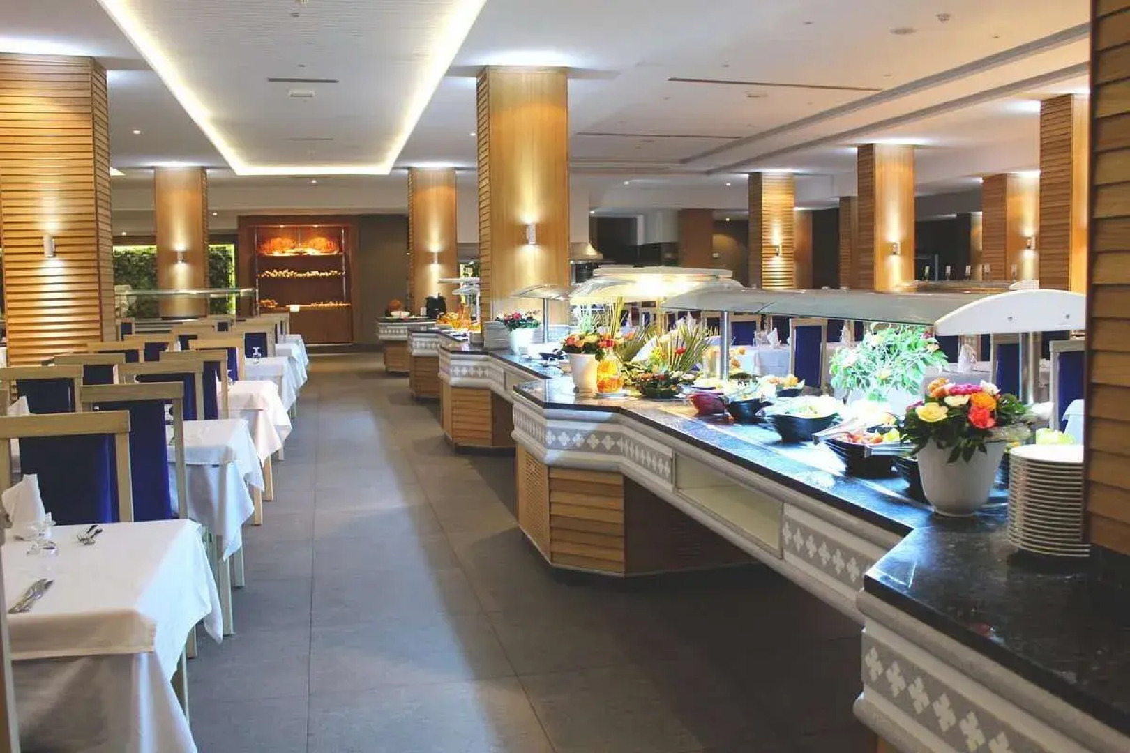 Abou Sofiane-Families & Couples Only