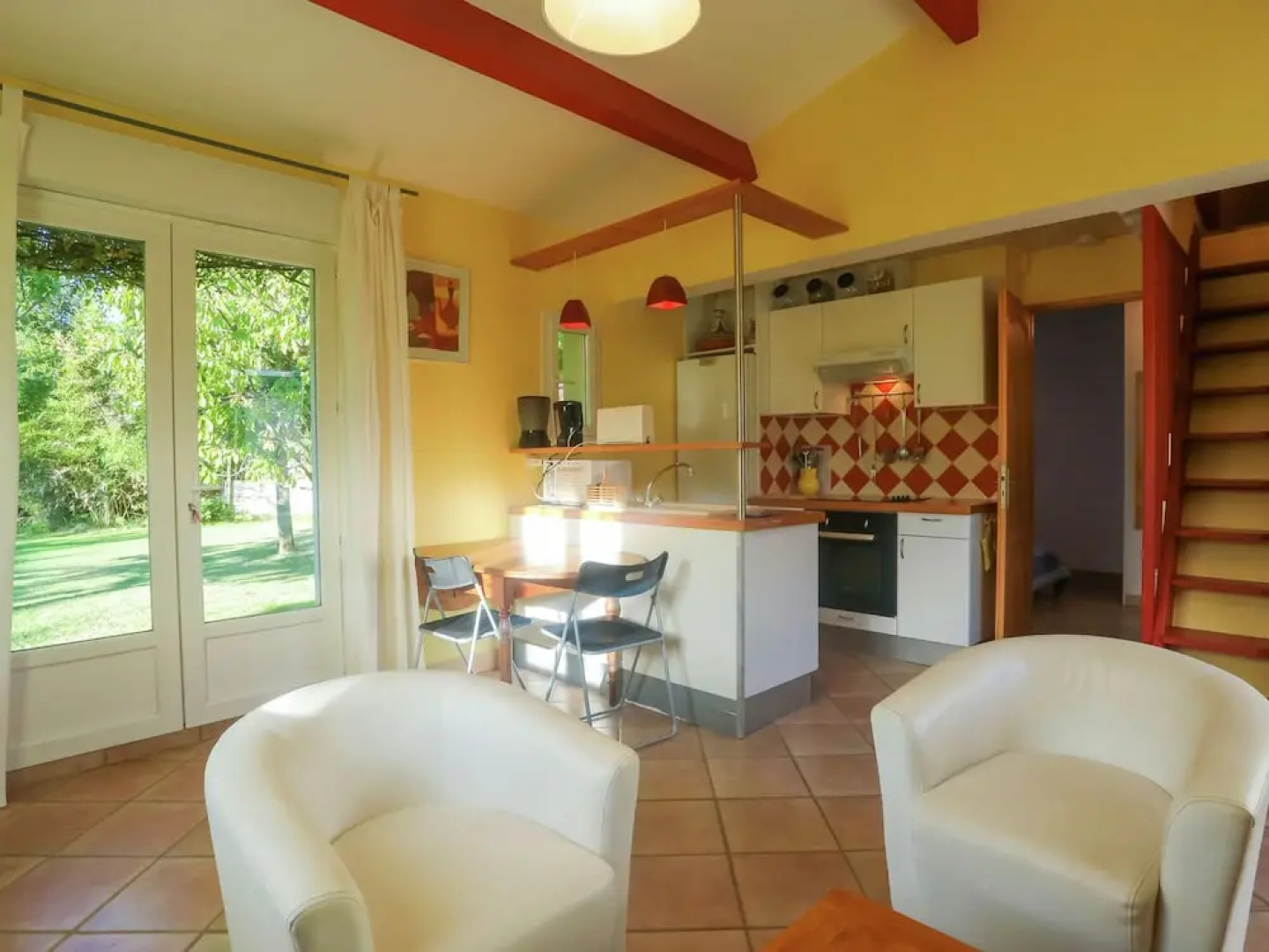 Spacious Holiday Home in Vaison-la-romaine With Garden