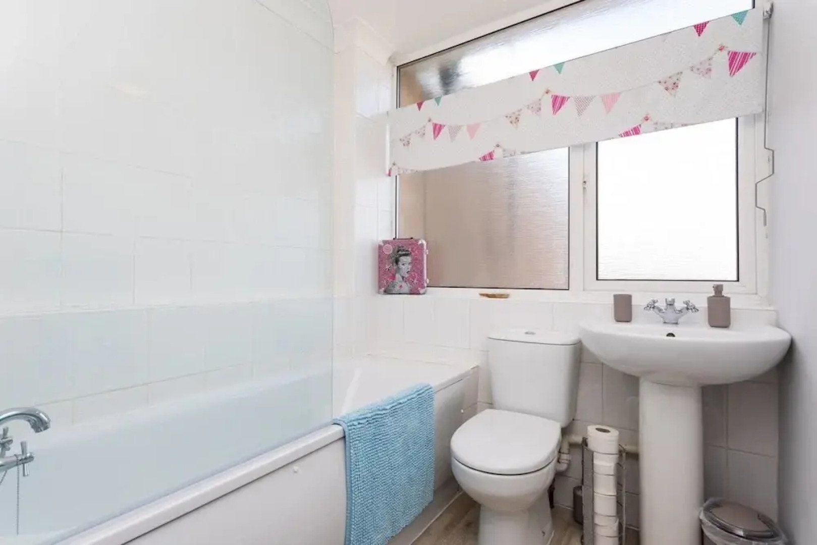 Queens 1 bed Apartment, Close to Town Centre