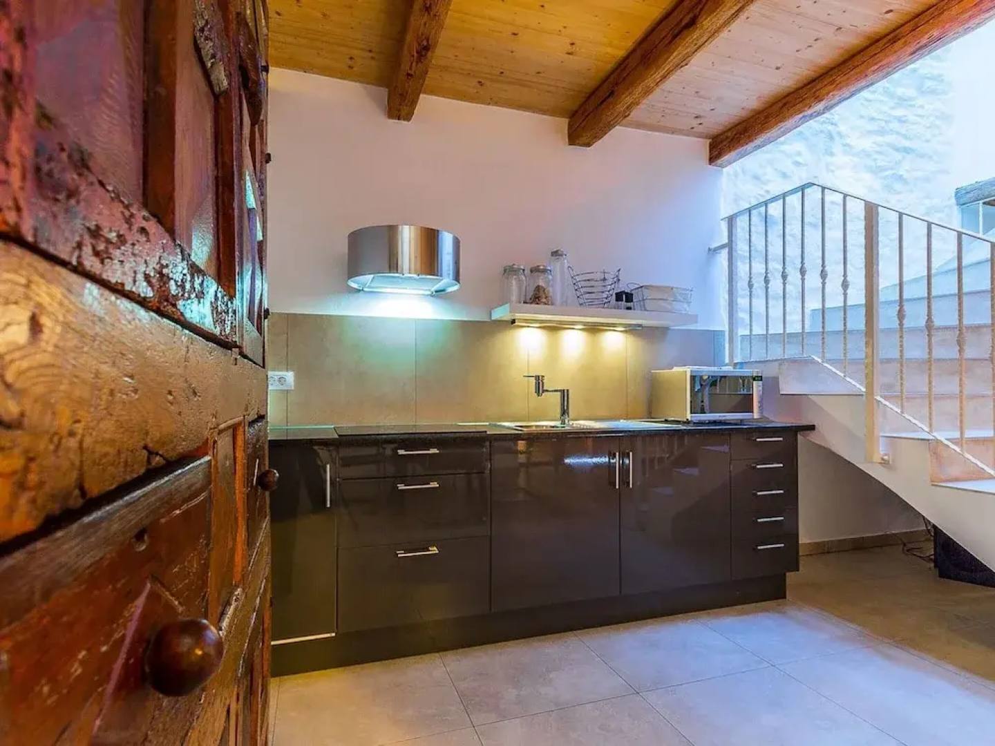 Beautiful Villa Consisting of two Houses With Private Pool, Near Pula and Beach
