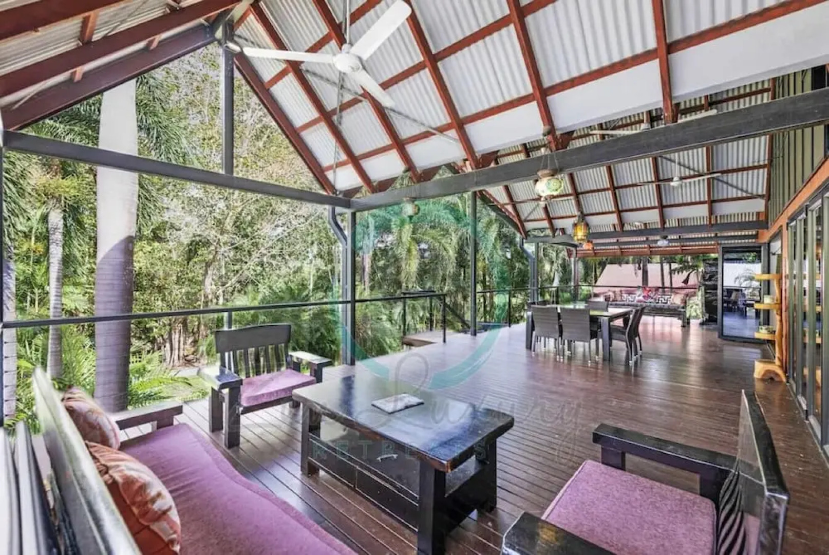 ZENLUX - 3-Story Corporate Golf Retreat