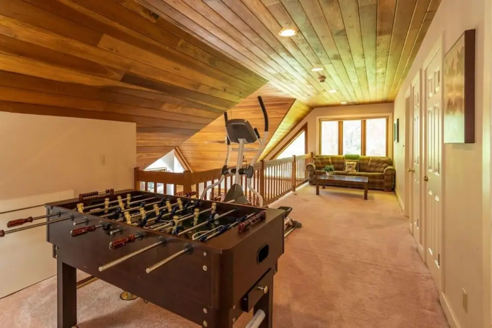 Book Spring Summer Luxury House at Wintergreen