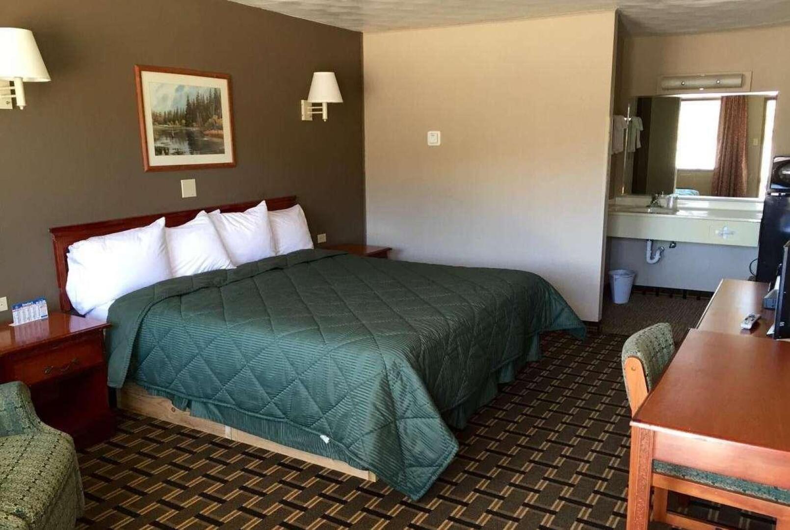 Travelodge by Wyndham Evanston