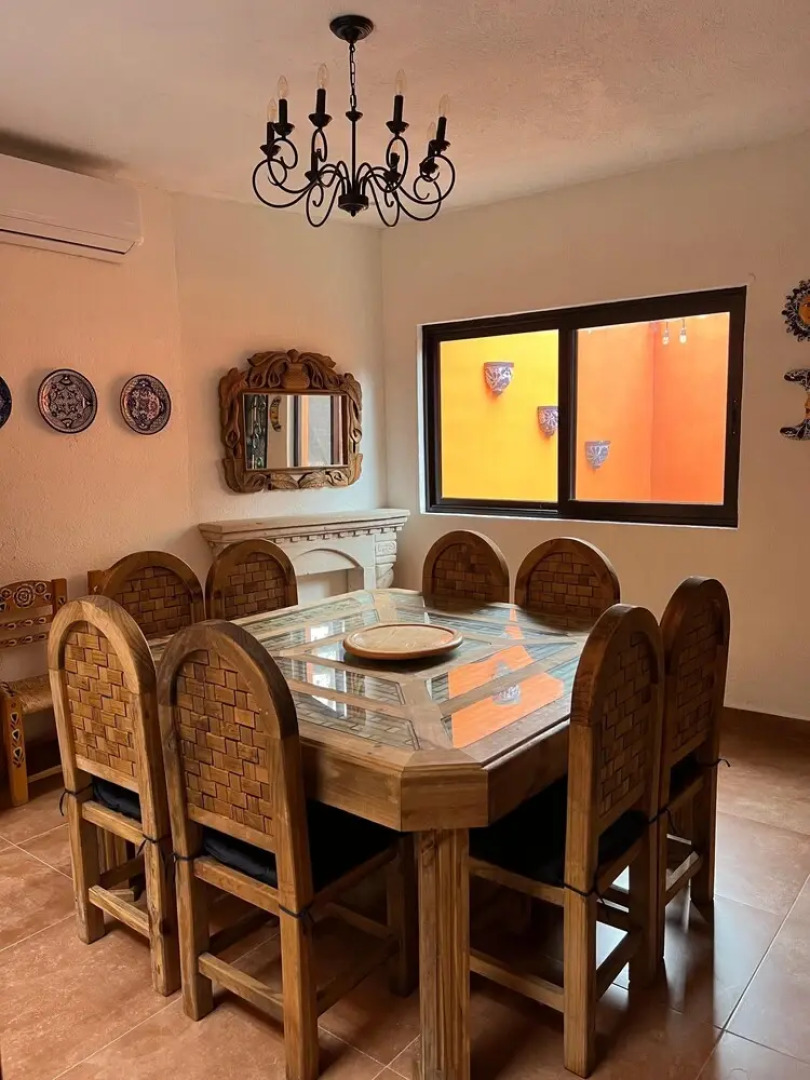 Casa Colonial en Pueblo Mágico by Adhoc