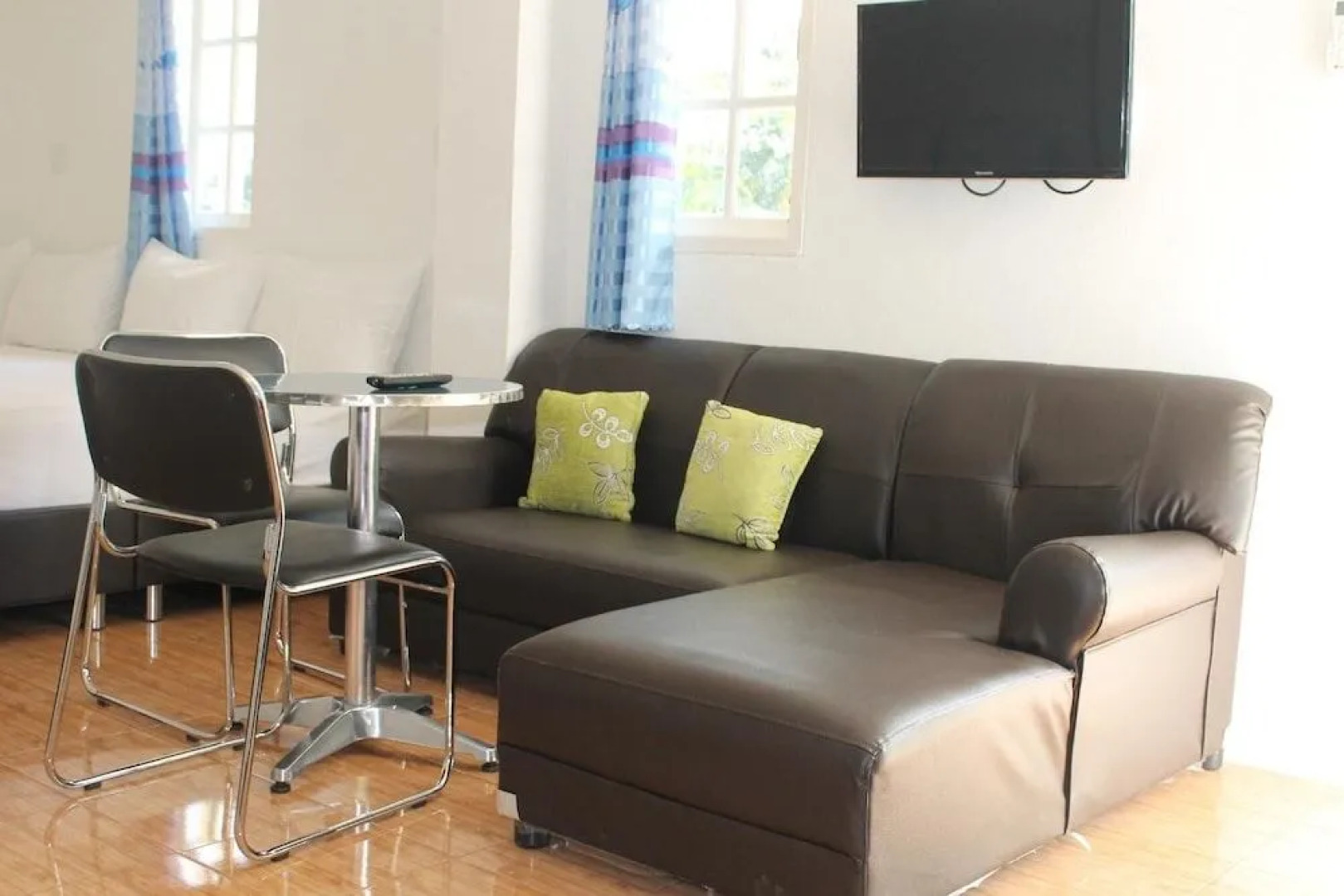 River & Mountain resort