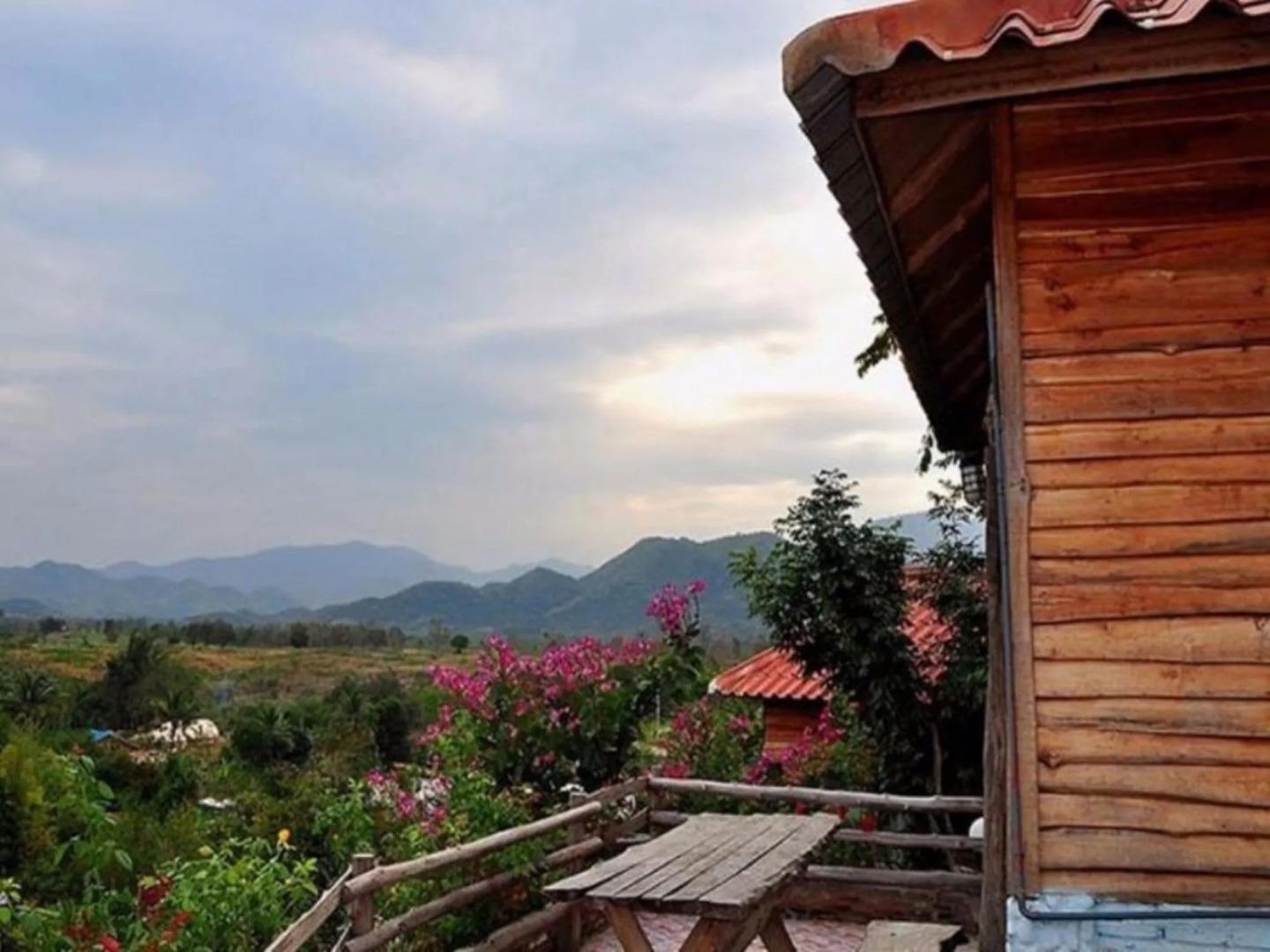 Ingmhok Country Mountain View Resort