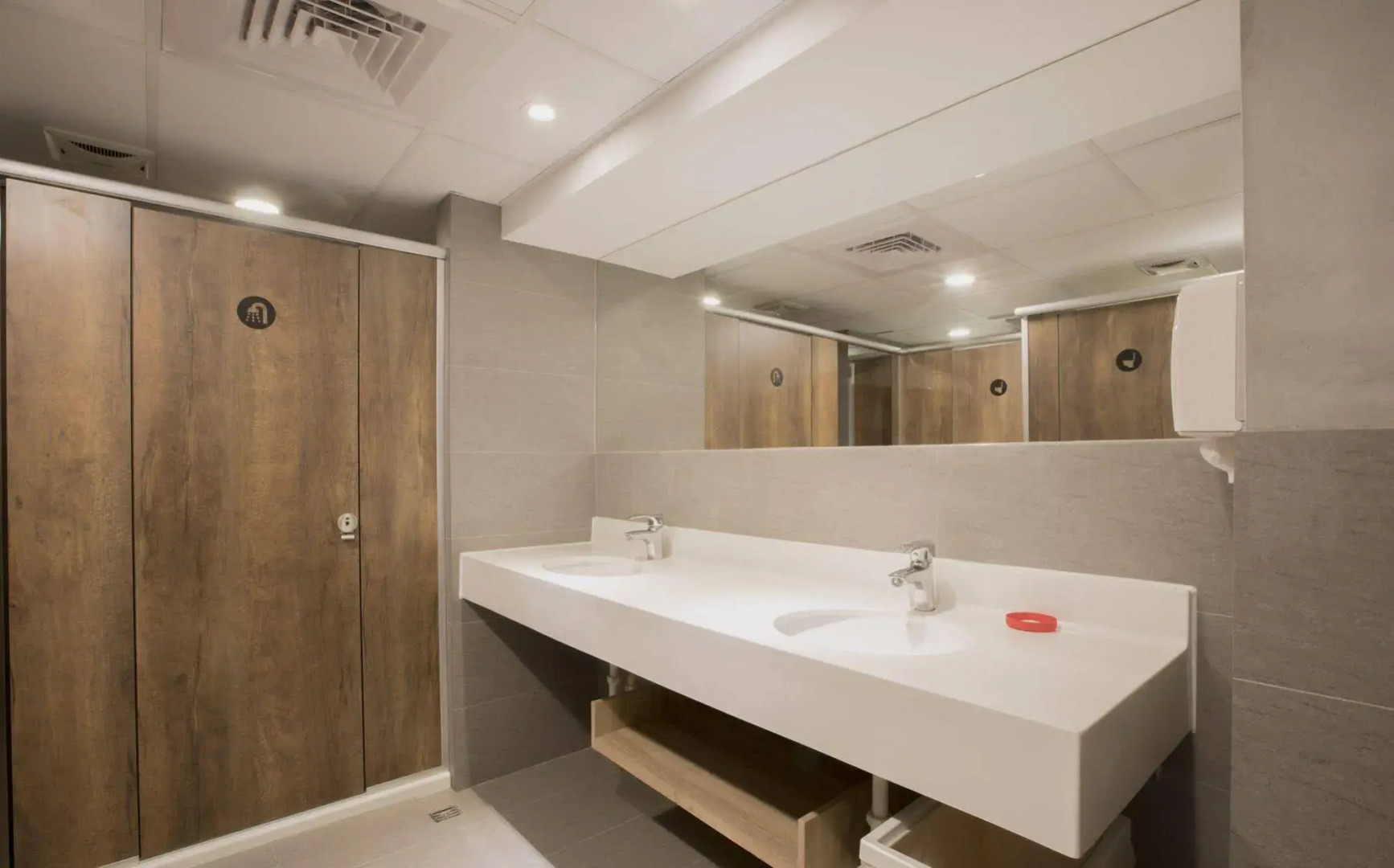 Single inn kaohsiung Lisen Hostel