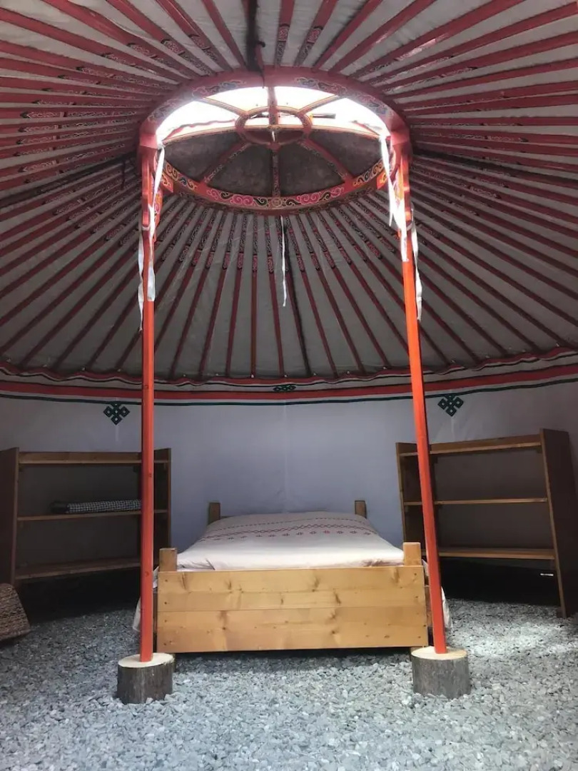 Yourtes de Montagnes Insolites