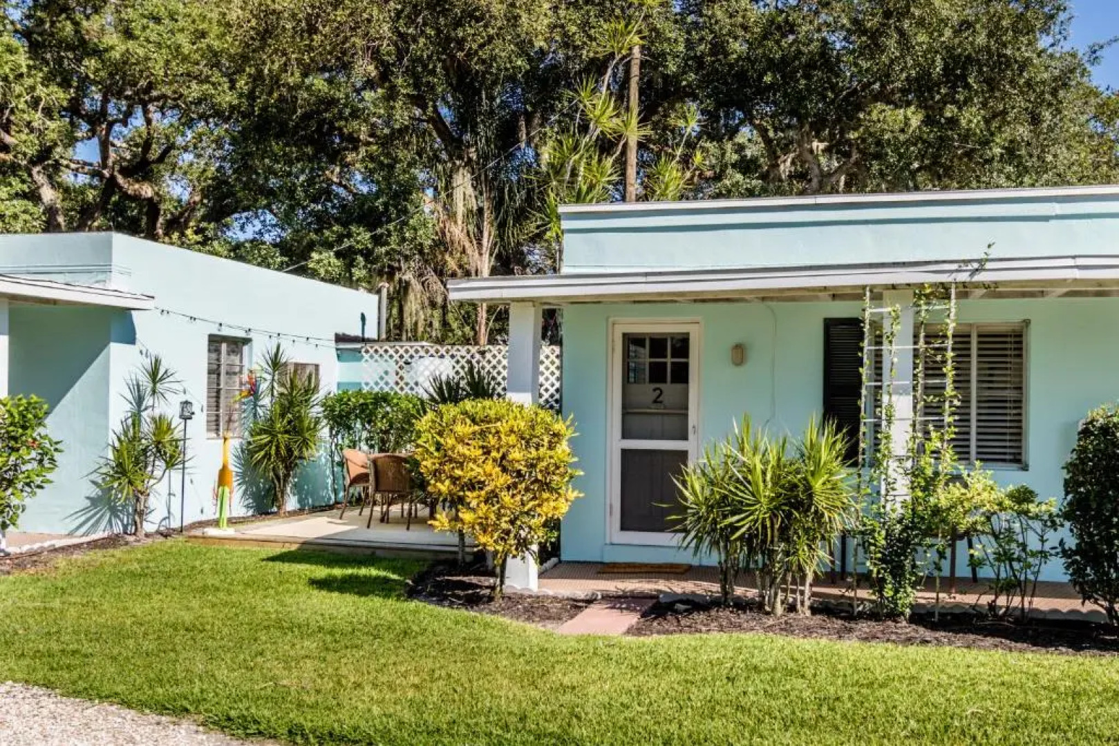 Island View Cottages
