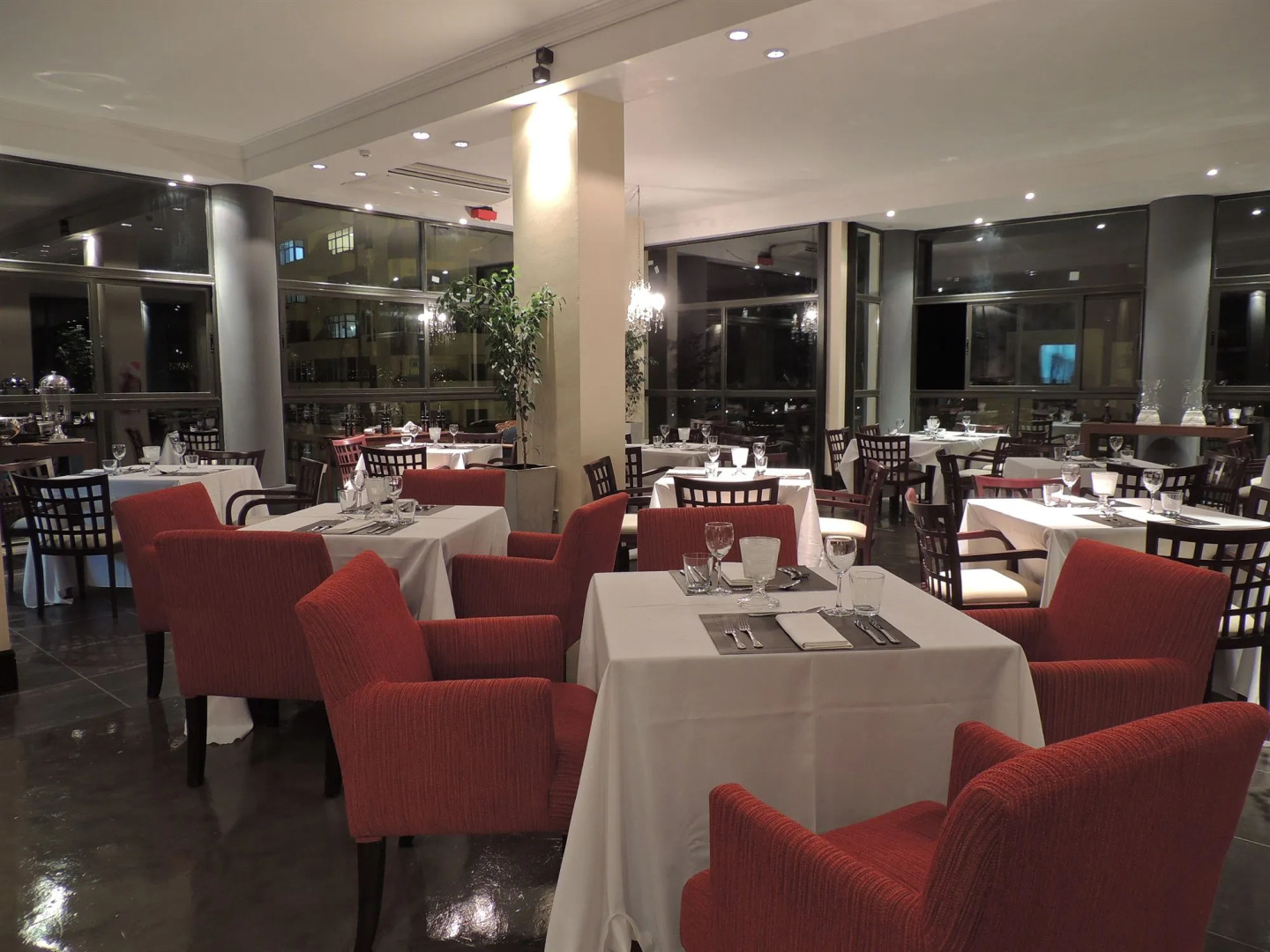 Premium Tower Suites San Luis