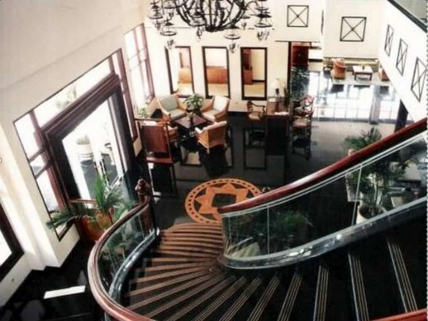 Hotel Equator Surabaya