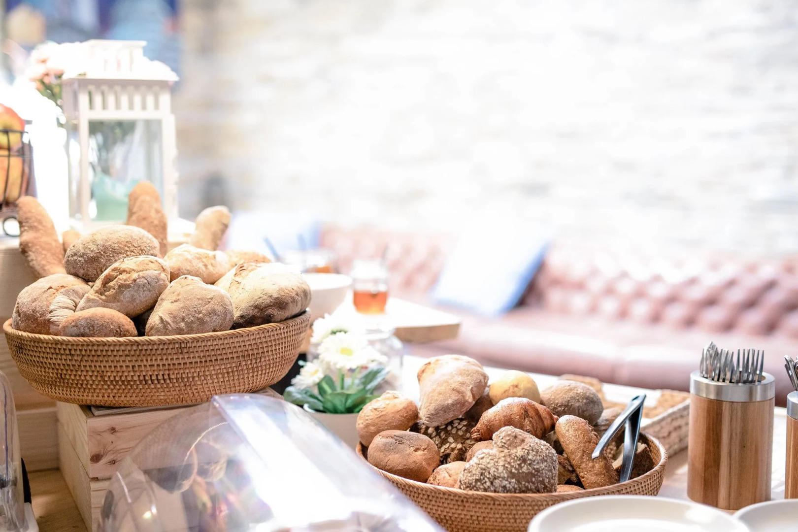 Hotel & Lounge by Hyve Basel SBB