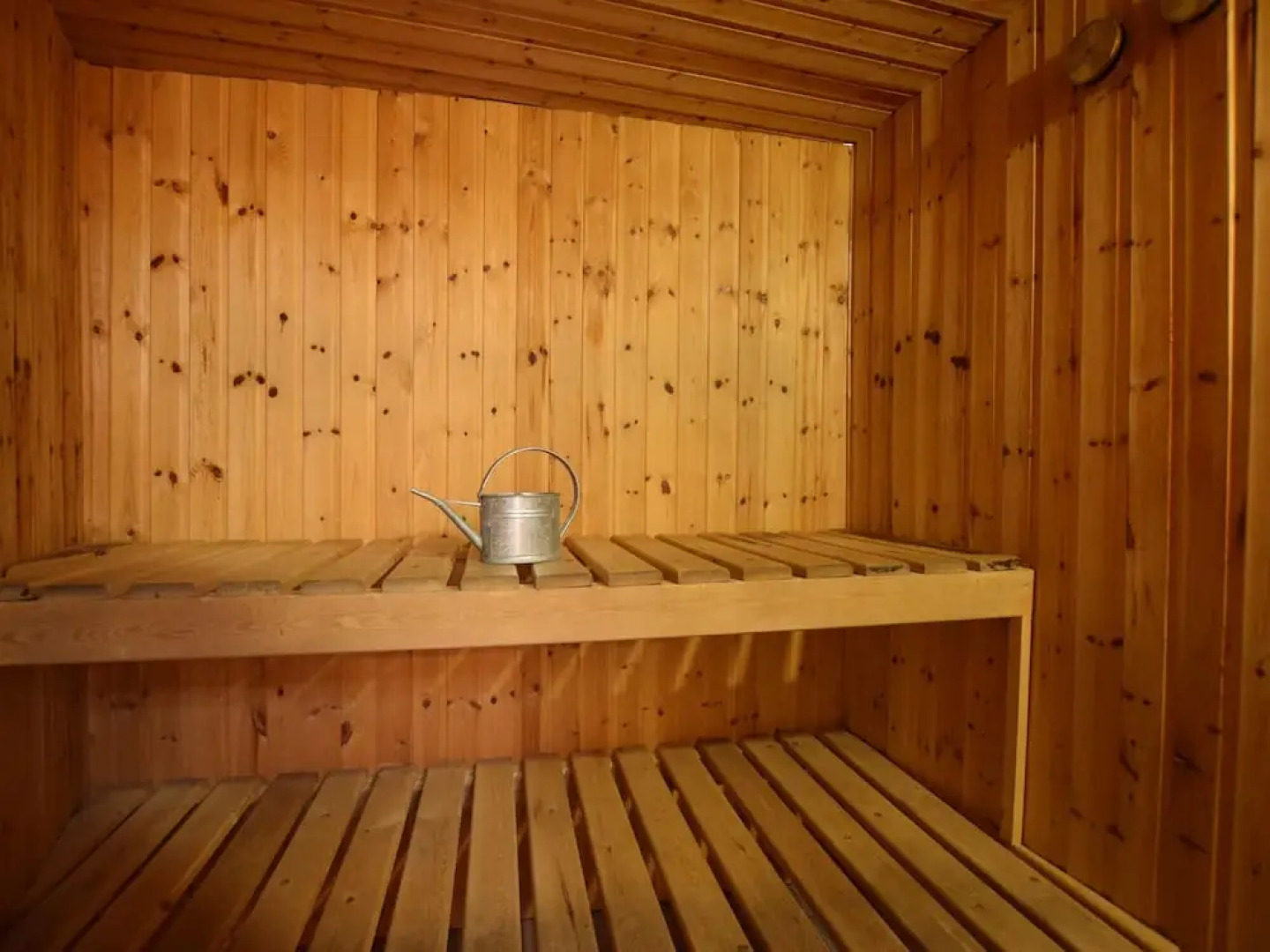 Quaint Cottage In Petite Langlire with Hot Tub