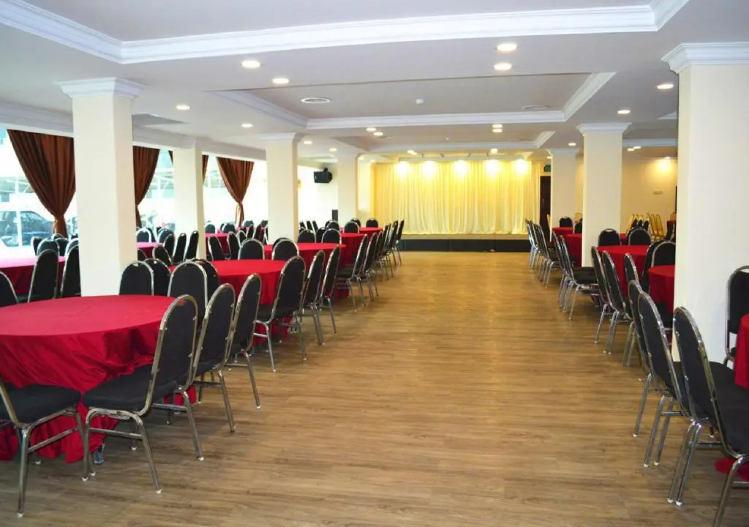 Angsoka Hotel