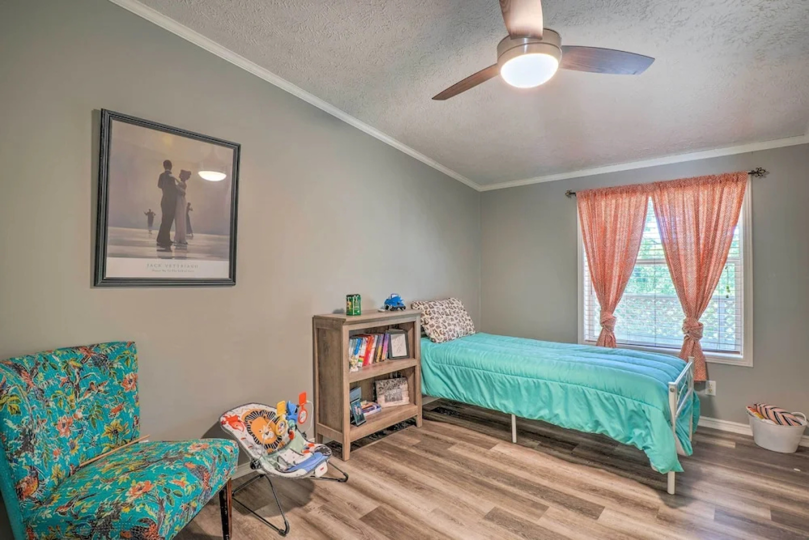 Noteworthy Cabin: Grill, Walk to Beaver Lake!