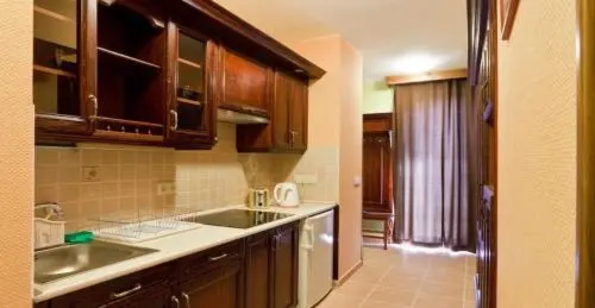 Tó apartmanházak