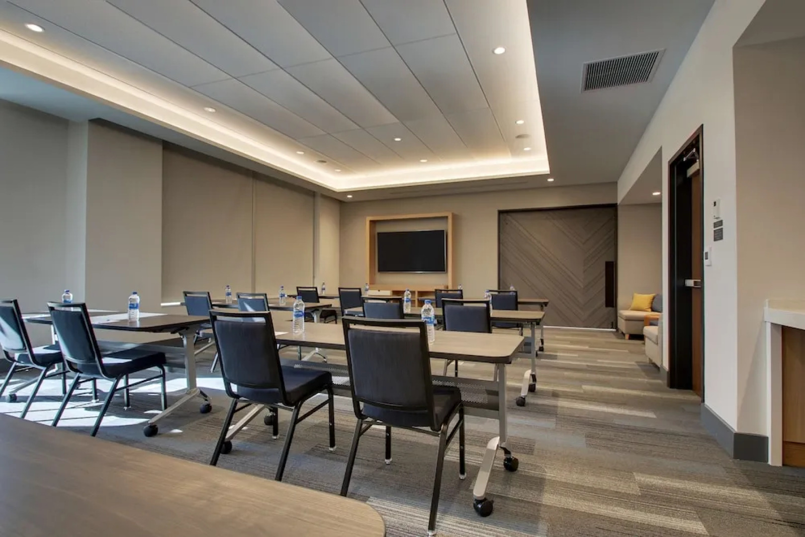 Hyatt House Oak Brook