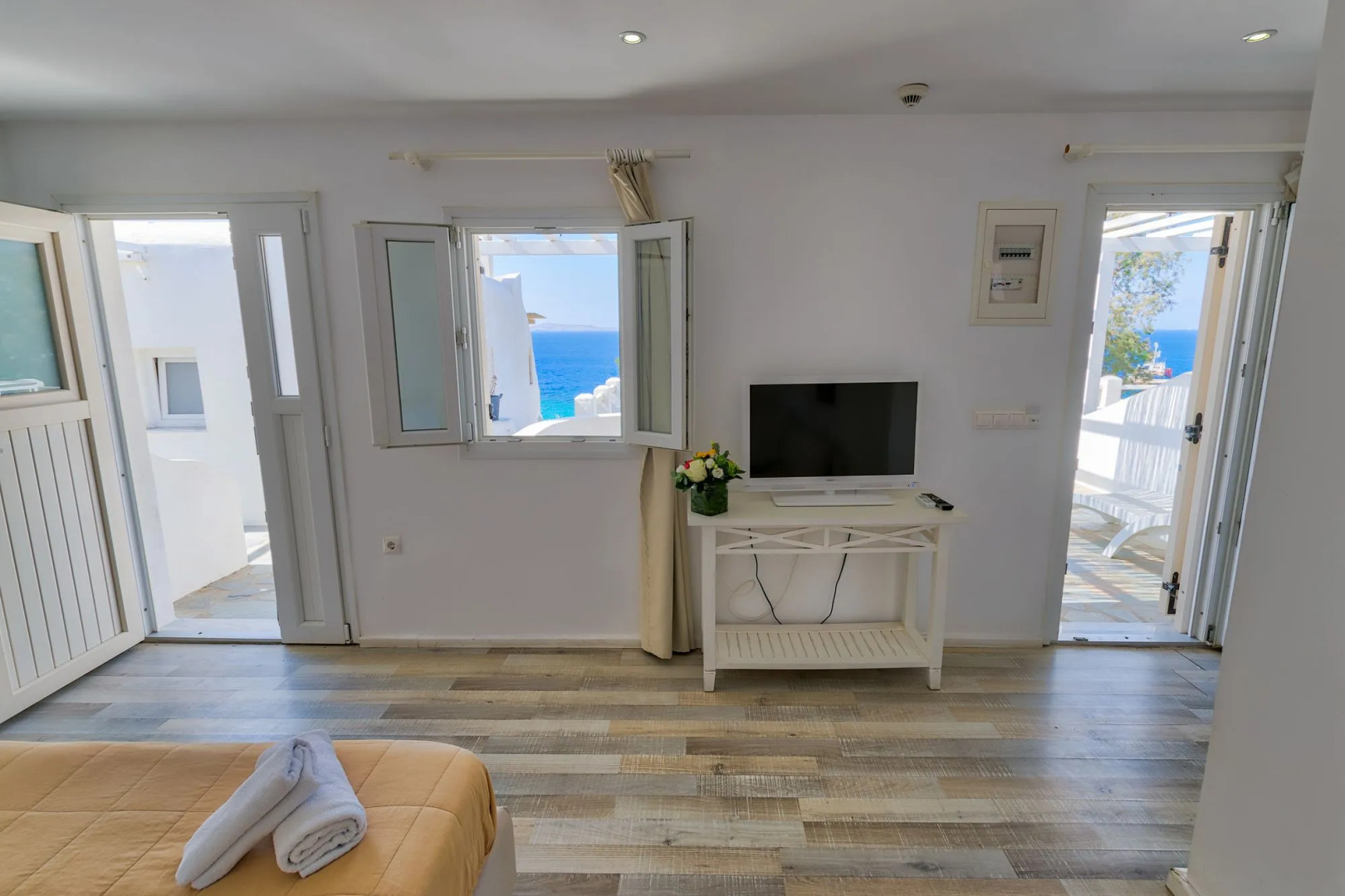 With-inn Mykonos Suites