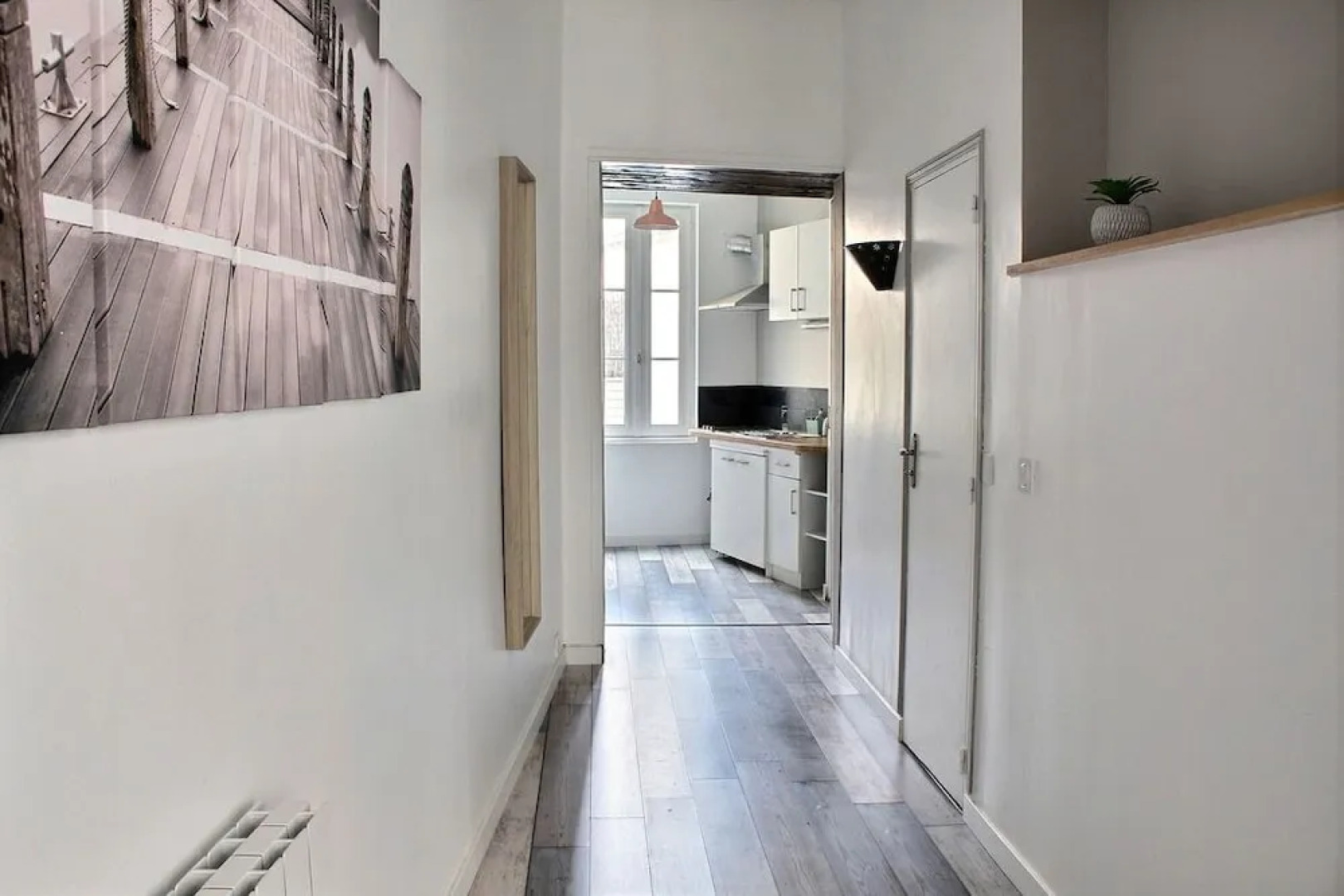 STOP 100m DU PORT-Parking gratuit a 5mn