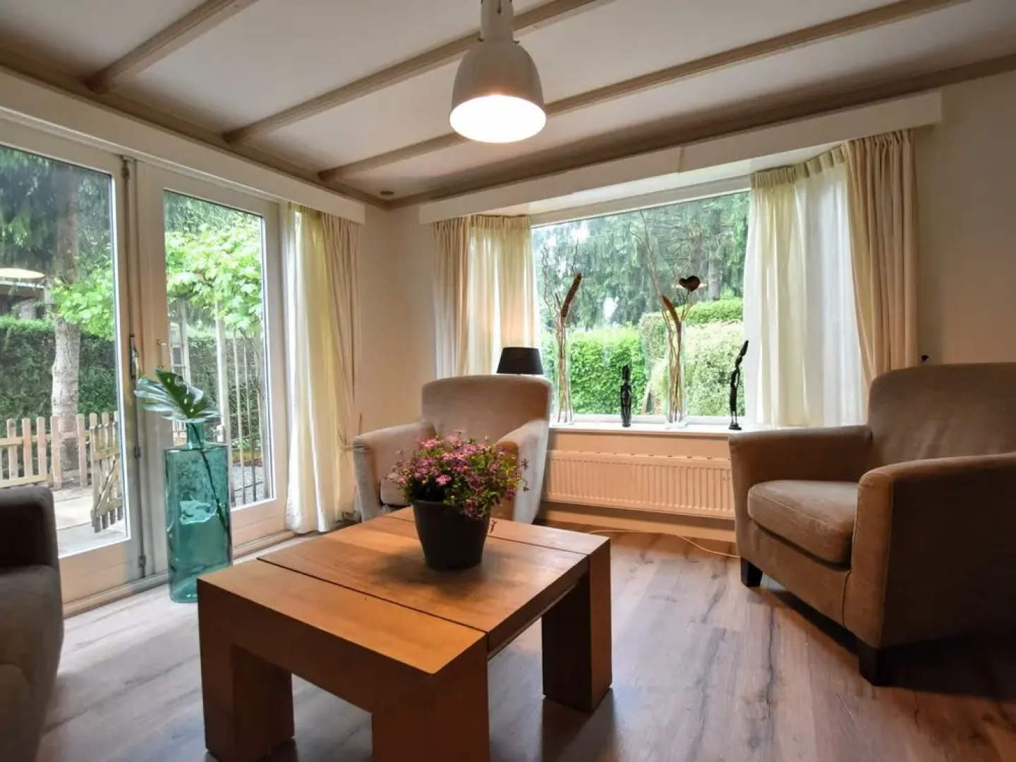 Chalet With Private Garden and Terraces
