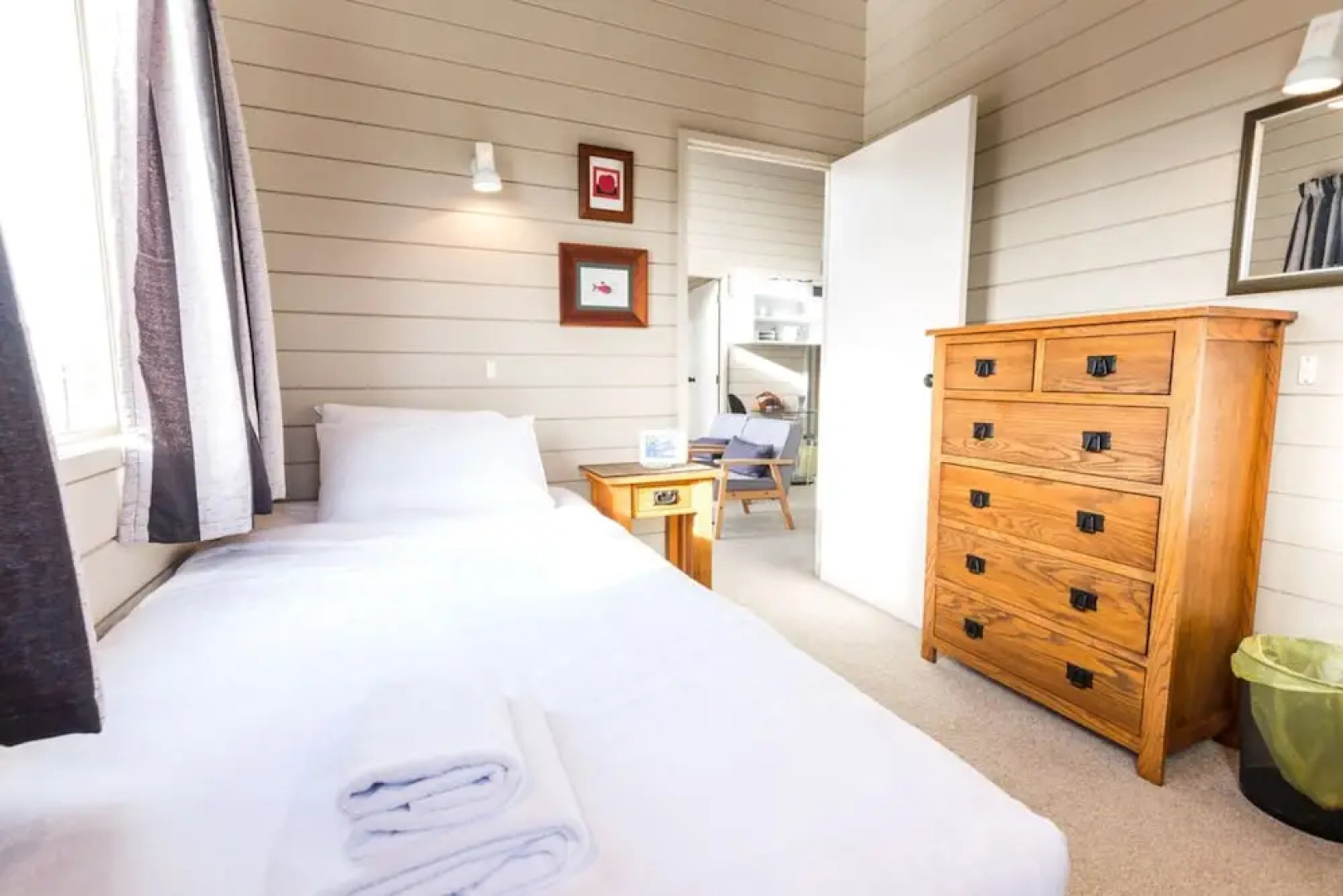 3 Bedroom Home with Harbour Views