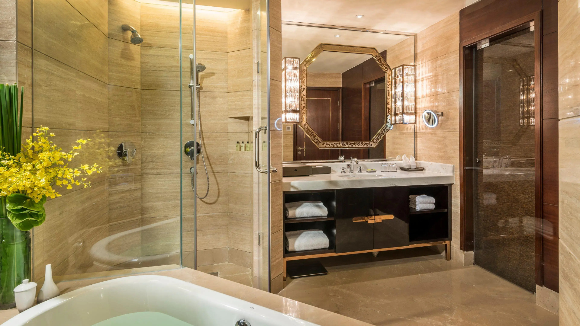 InterContinental Heilong Lake by IHG