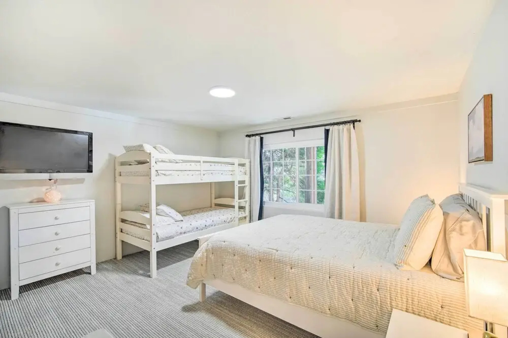 Stunning Getaway in Lake Arrowhead!