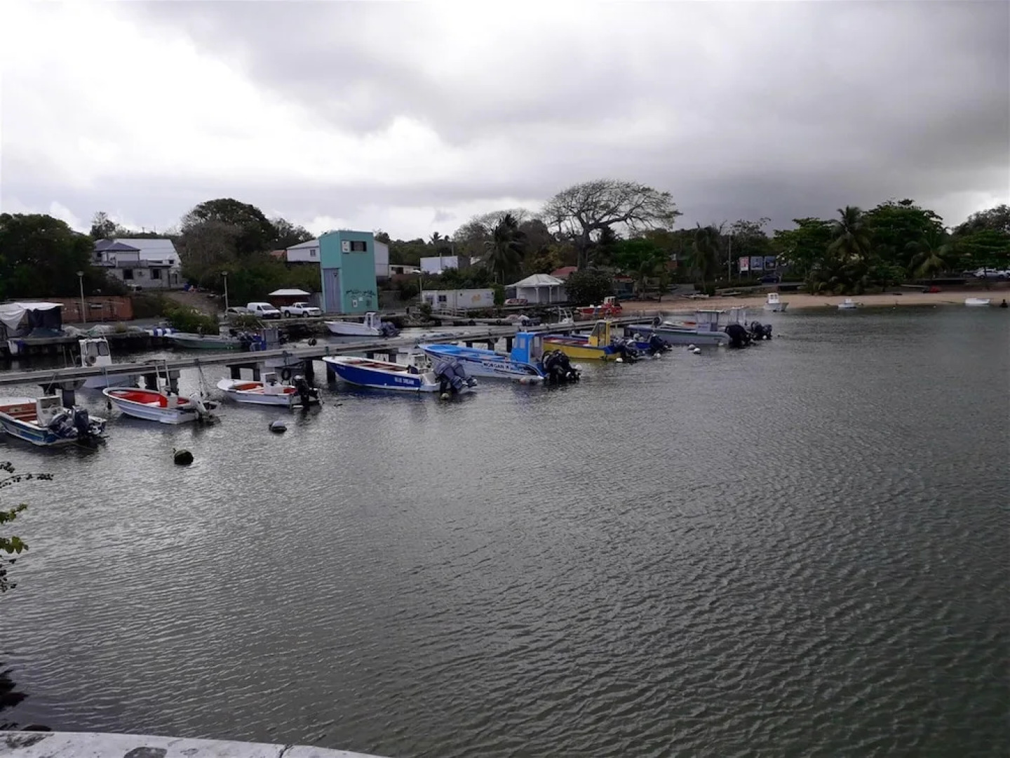 Chalet With one Bedroom in Le Moule, With Furnished Terrace and Wifi -