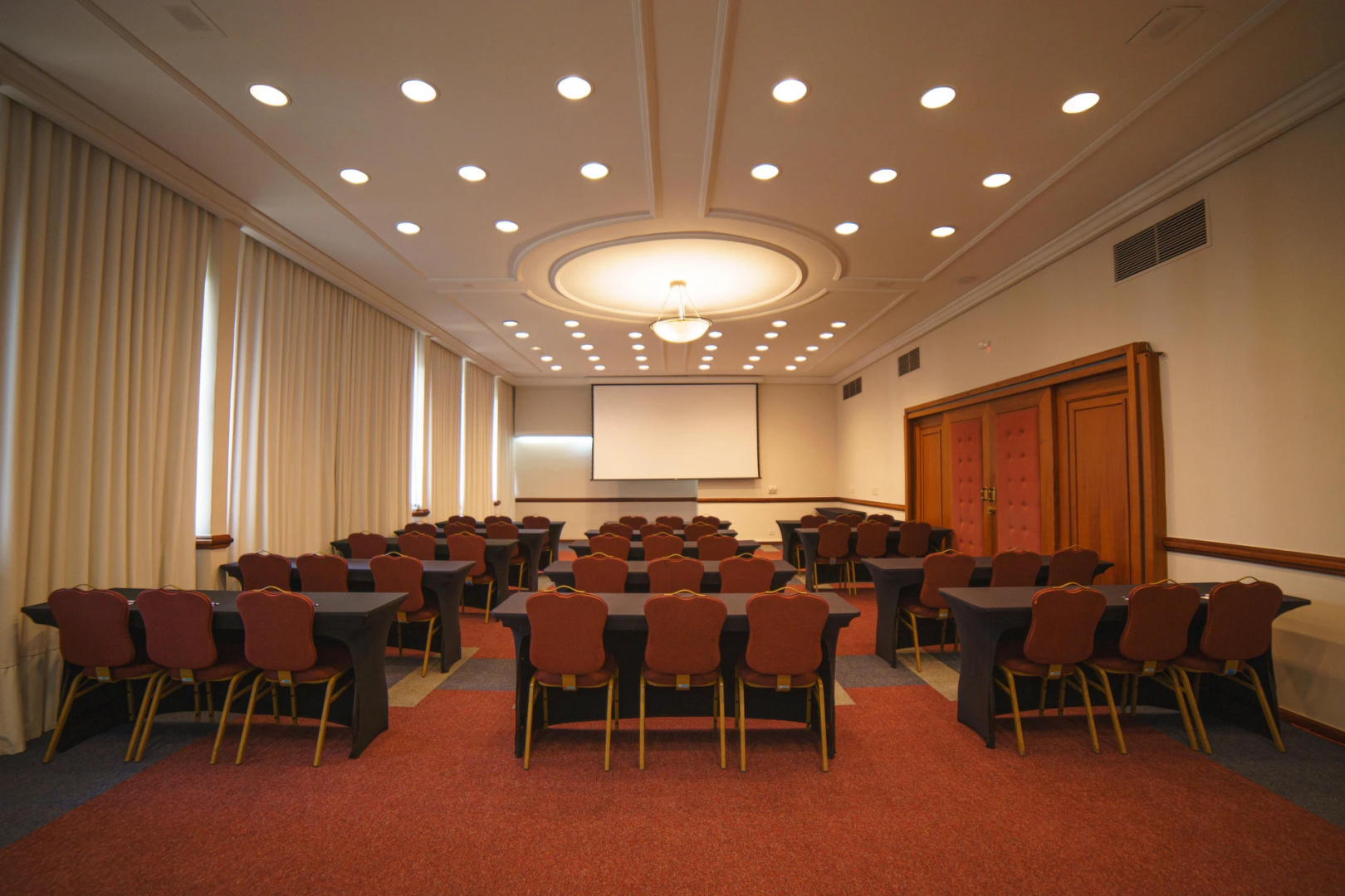 Mabu Curitiba Business