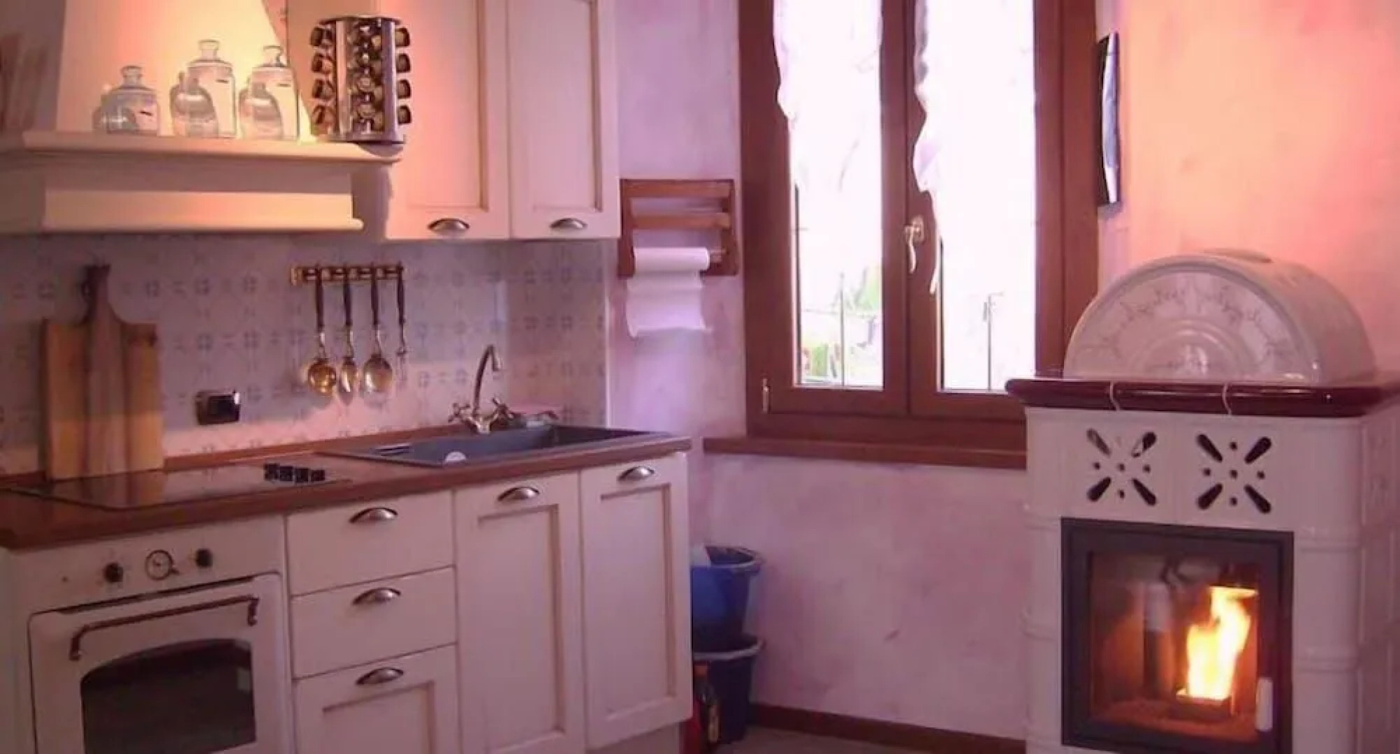 Azalea & Glicine House