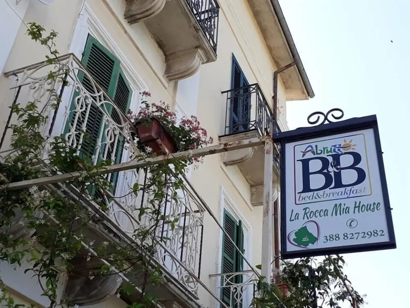 La Rocca Mia House B&B