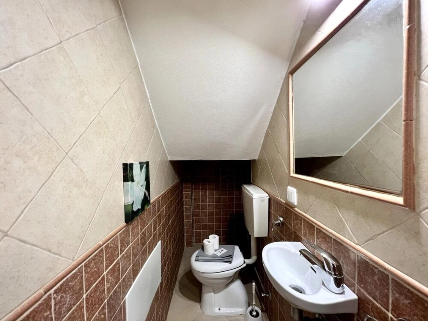 Loul Central House by Homing