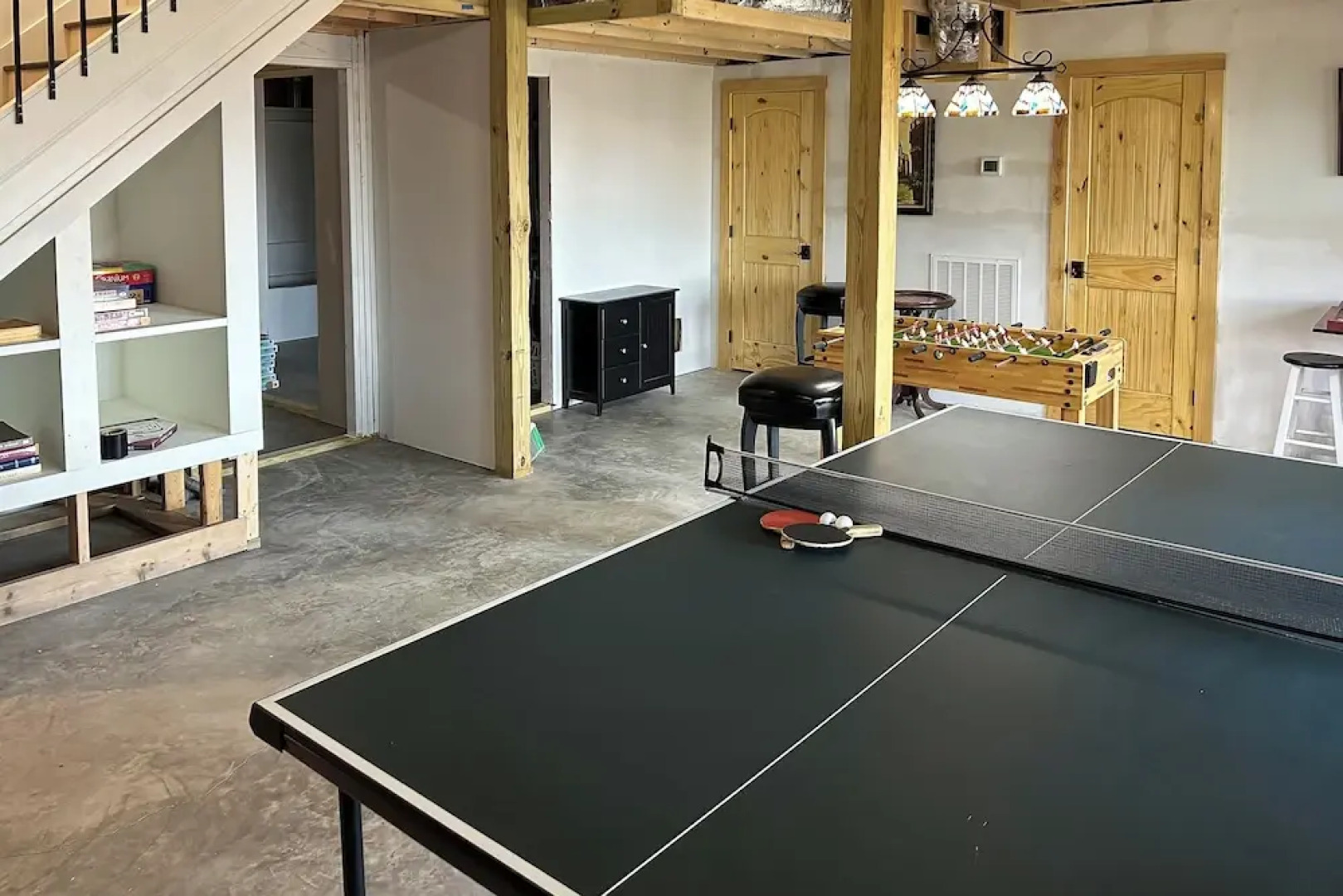 Mountain-view Fleetwood Retreat w/ Deck & Grill