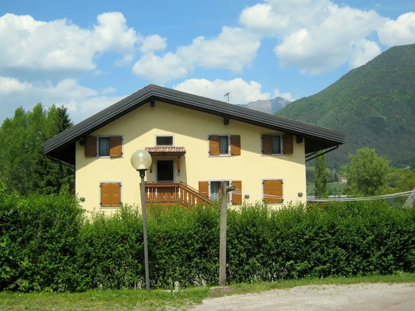 Scenic Holiday Home in Ledro near Spiggia Besta Lido
