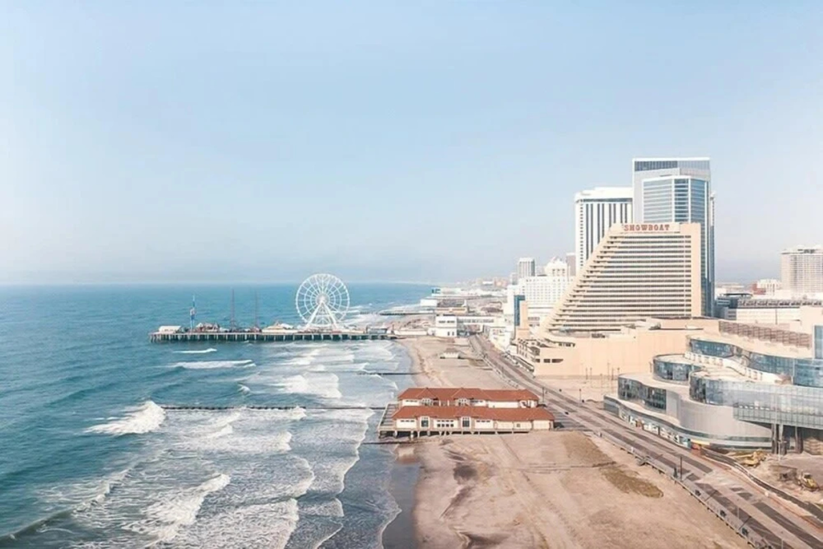 Beachfront 2Br 3Ba Condo By Cozysuites