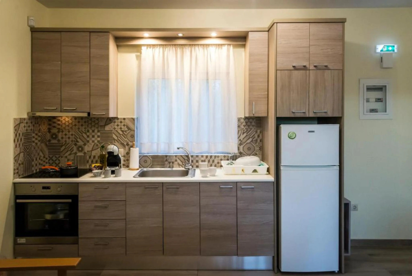 Artemis, Villa With Pool 250m To The Beach