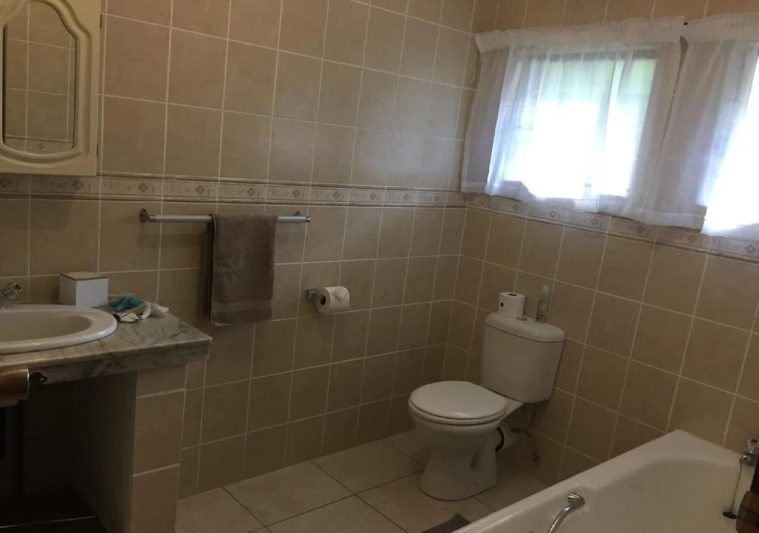 Buya Futhi Bed & Breakfast