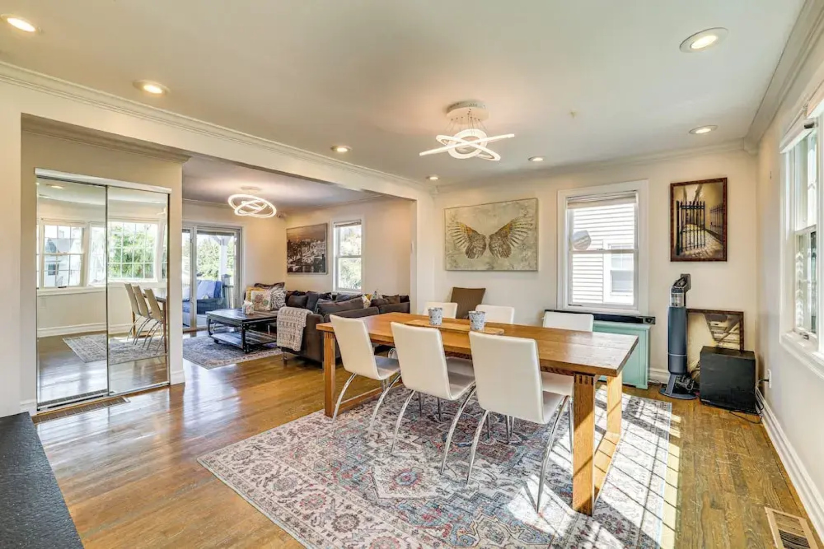 New Haven Gem w/ Private Pool, Walk to Beach!