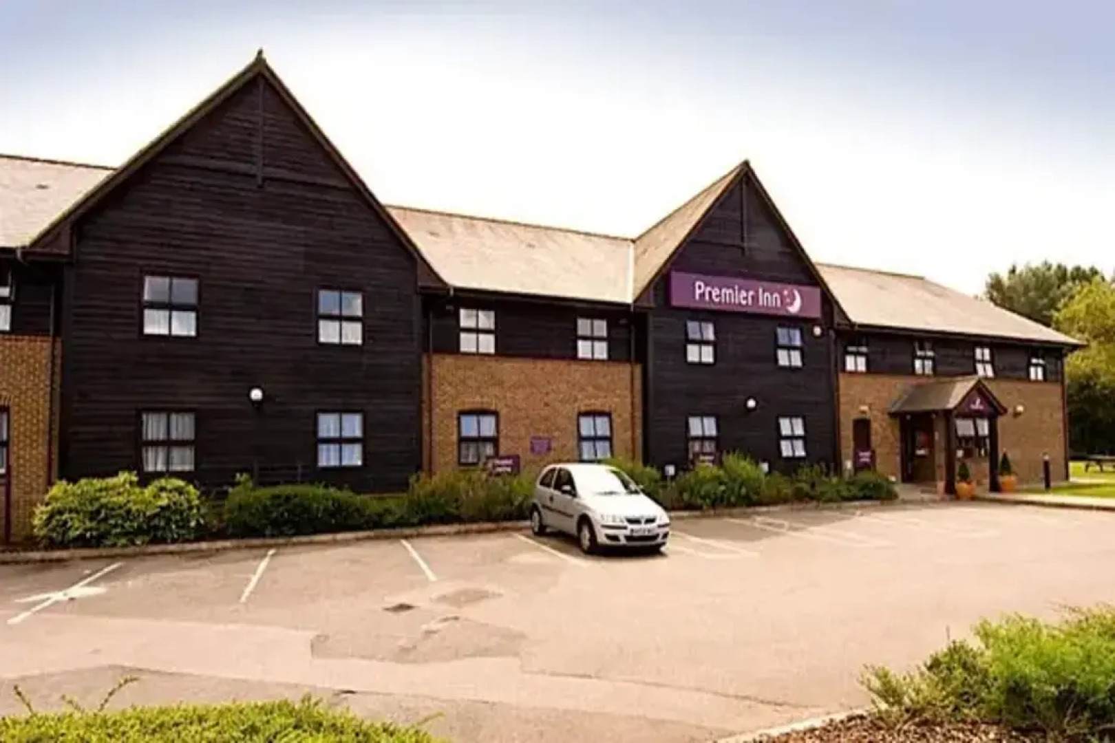 Premier Inn Farnborough West - Southwood
