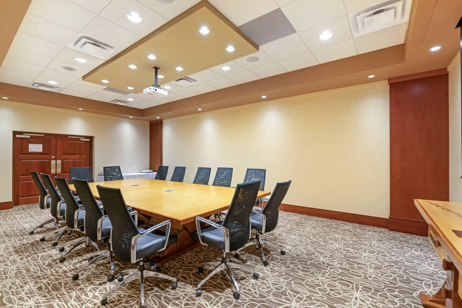 Best Western Plus Barclay Hotel