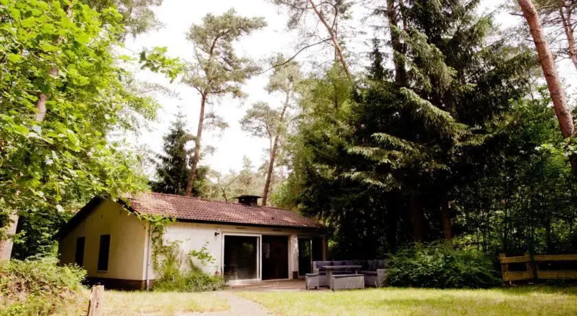 Lovely chalet in the woods
