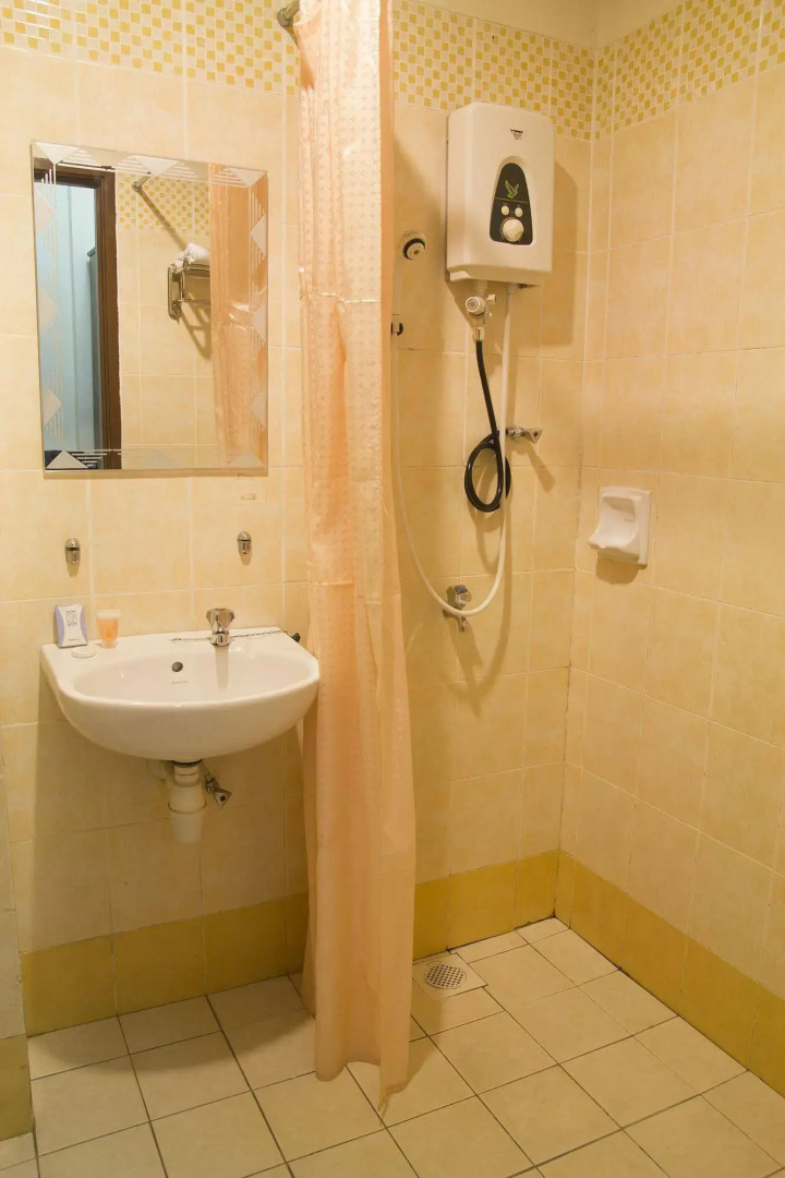 Suria Service Apartment Hotel