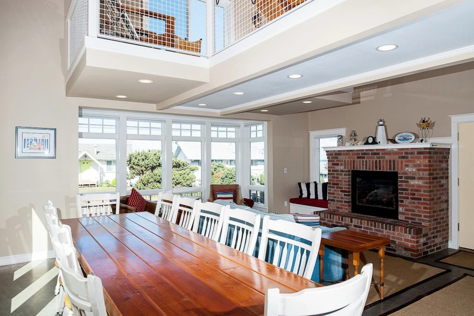 The Tides Inn in Lincoln City 4 Br home by RedAwning