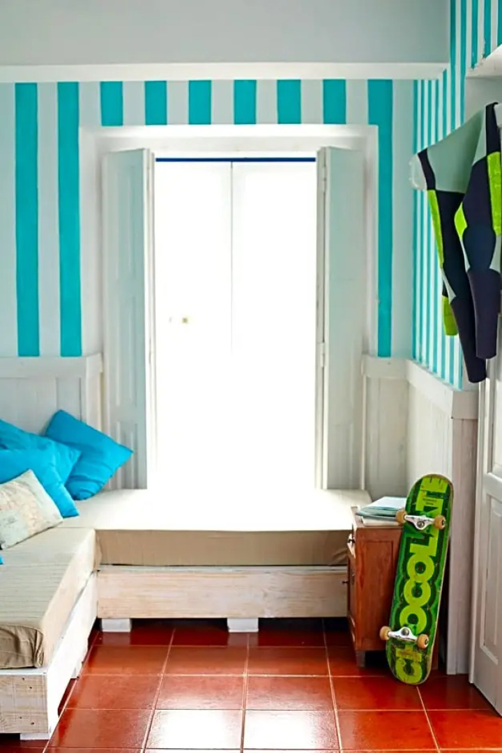 Chill in Ericeira Surf House