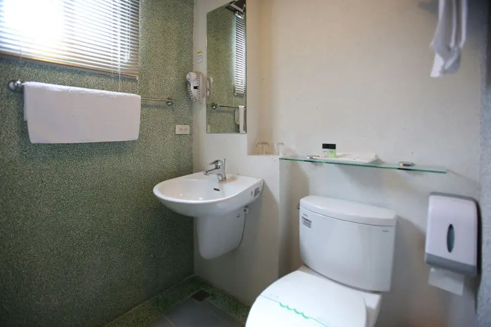 1967 City Central Hotel