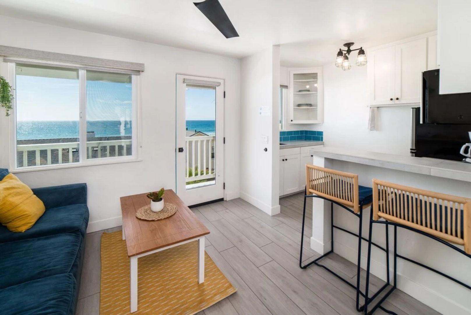 Pacific Villas: Unit 4