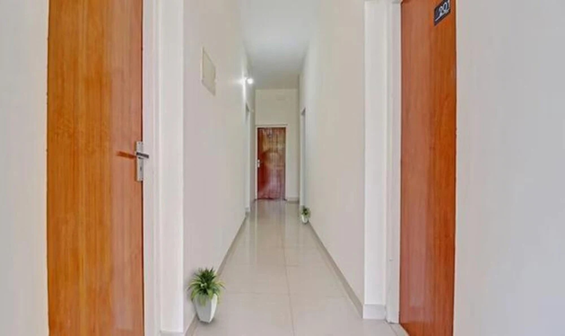 Fabexpress Majestic Abode Inn