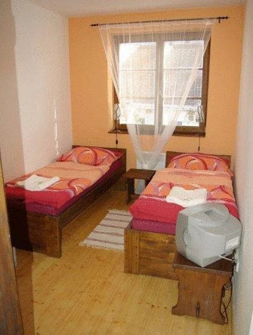 Penzion a Vinoteka Hrozen