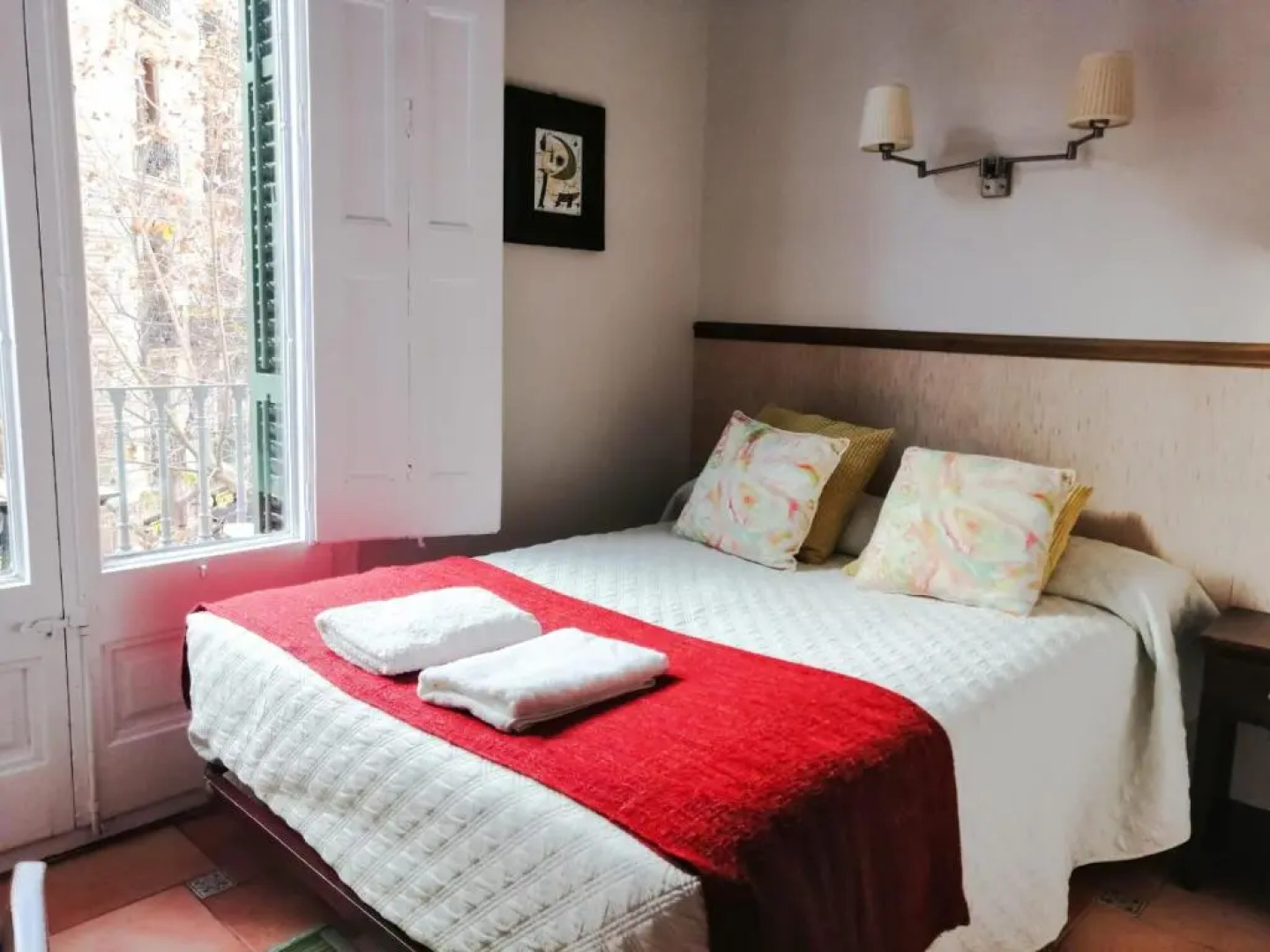 Casa Consell Gran Via Guest House